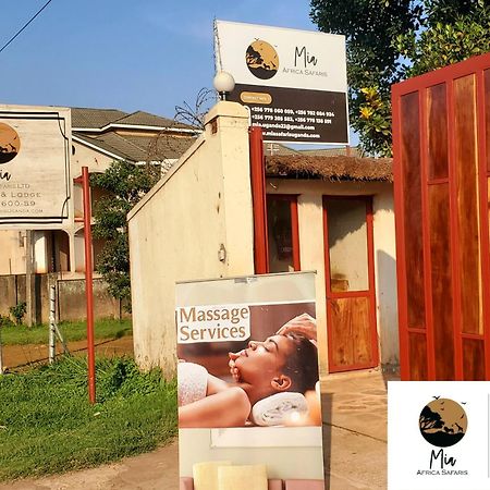 Mia Safari Lodge And Restaurant Entebbe Zewnętrze zdjęcie