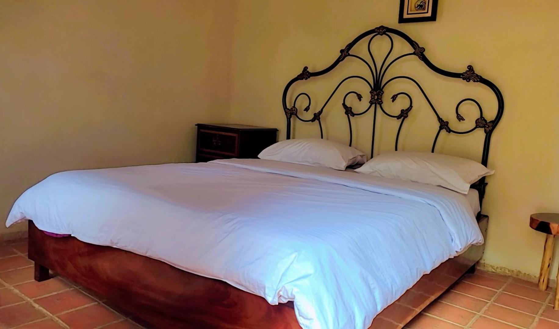 Mia Safari Lodge And Restaurant Entebbe Zewnętrze zdjęcie